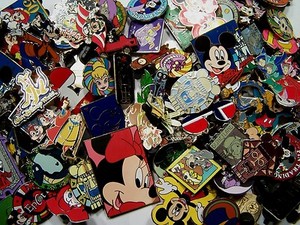 Disney-Pin-Lot-100-pins-Fastest-Shipping-to-USA-100-TRADABLE