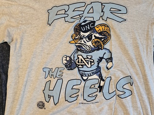 Vintage Fear The Heels/Dr. Pay The Price NC Tar Heels Shirt Größe XL - Bild 3 von 13