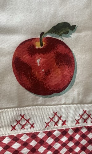 NWT Dish Towel HALLMARK Red Apple 🍎 100% Cotton Kitchen Tea Towel - Picture 5 of 9
