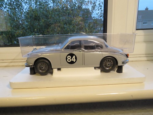 Model Icons Jaguar MK2 Coombs BUY 12 1/18 Rennwagen Modell, Neu - Bild 16 von 16