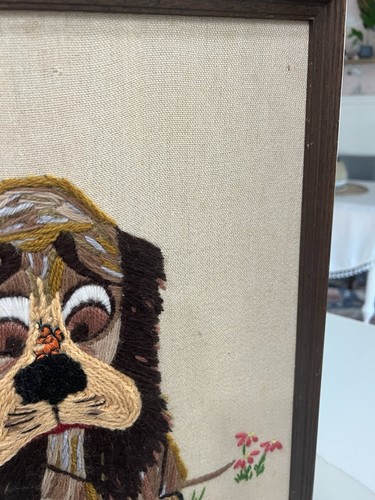 Vintage Crewel Needlework 1960s Droopy Dog Funny Bee Tapestry Needlepoint Framed - Picture 12 of 12