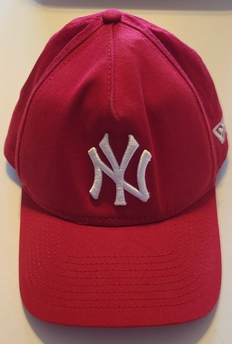 New Era New York Yankees Snapback Cap Red Used - Picture 2 of 10