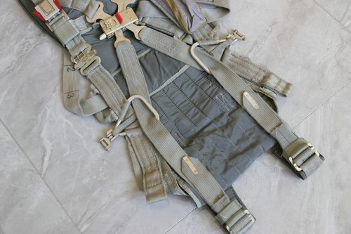 USed Jagdflieger Luftfahrt Lebensrettender Auswerfer Fallschirm Riemen JSS-18 - Bild 3 von 15