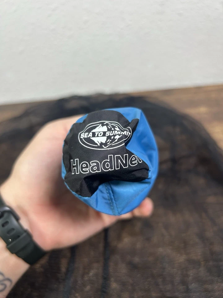 Red de cabeza ligera empacable para senderismo Sea to Summit Mosquito and Bug Cinching Foto 2 de 4