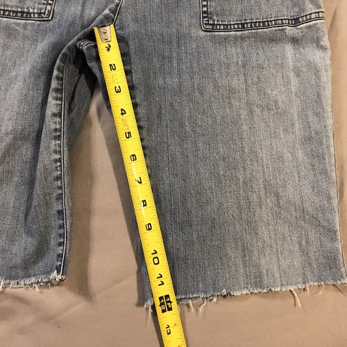 Jones New York Shorts Womens 6 Blue Denim Cut Off Slash Pockets - Picture 3 of 10