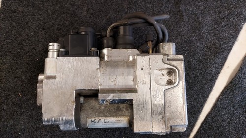 BMW R1200GS GSA ADVENTURE 04-07 GEN 1 K25 ABS MODULATOR PRESSURE PUMP MODULE - Picture 2 of 7