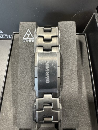 Garmin Fenix 7x pro zafiro solar 51 mm titanio con banda de titanio - Imagen 3 de 6