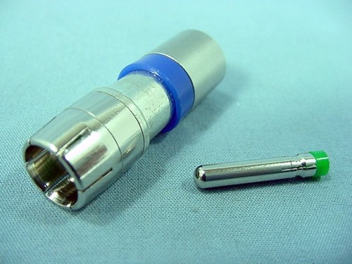 25 Blue Leviton Compression RCA Connectors RG6 Coaxial Cable Universal 40985-CRL - Picture 4 of 5