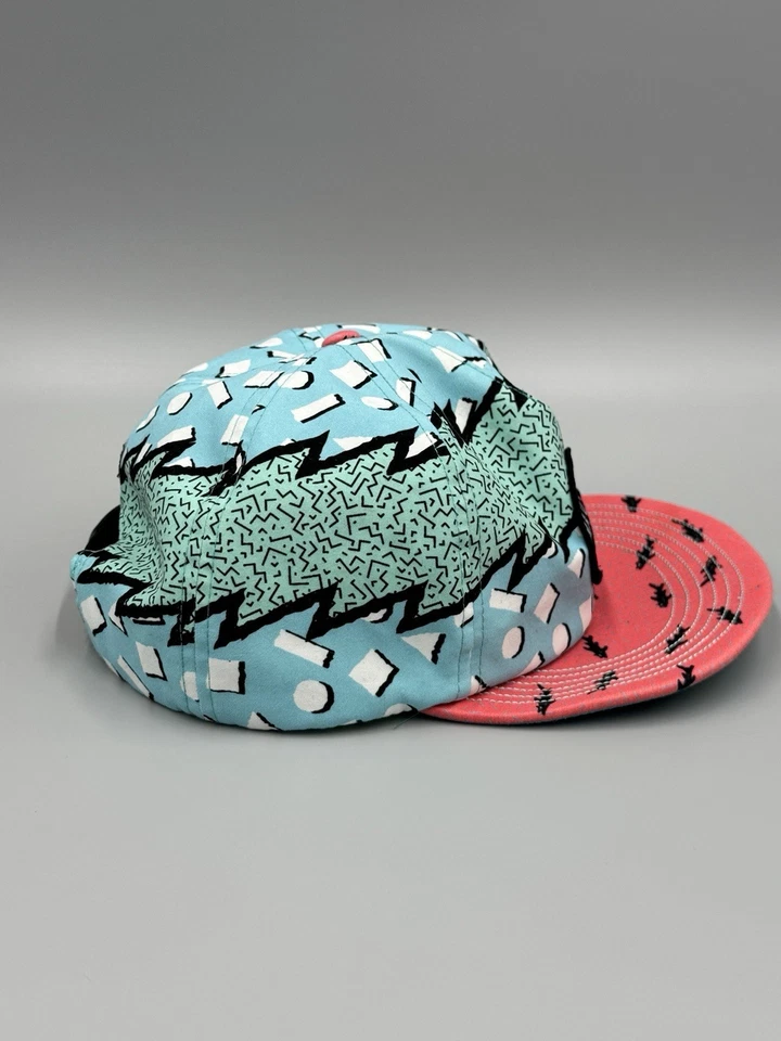 Maui and Sons SnapBack 帽子多色均码可调节 Sup Brah 阅读 — 第 2/4 张图片