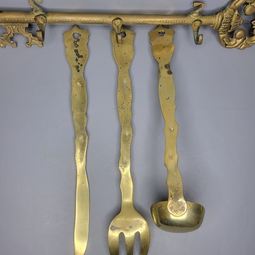 VTG Brass Large Serving Utensils Hanging Key Rack- Kitchen Decor - Picture 10 of 13