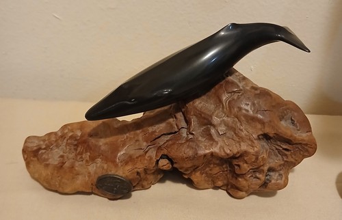 John Perry Schwarzwal Skulptur auf Holzsockel - Bild 1 von 9