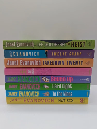 Janet Evanovich Stephanie Plum Series Large Paperback Novels : Crime - Picture 2 of 4