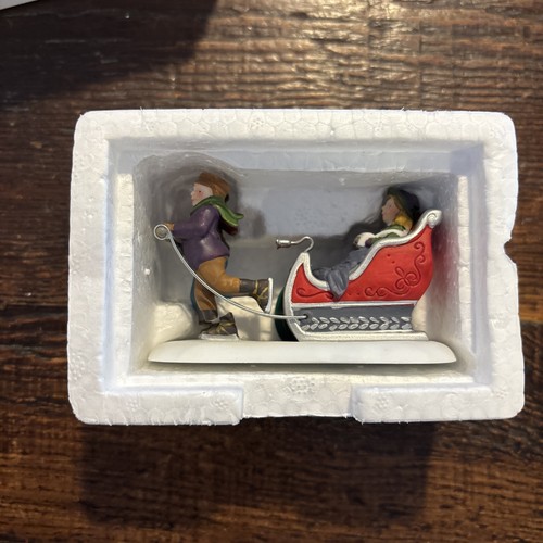 Accesorio de porcelana Department 56 Winter Sleighride Heritage Village Collection - Imagen 7 de 11