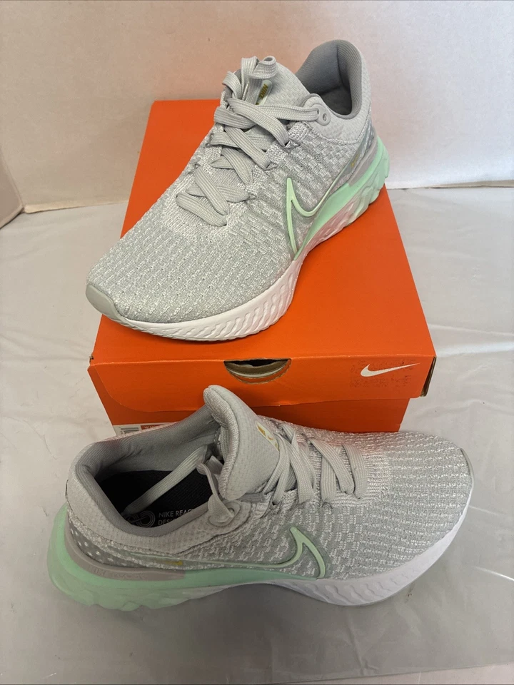 Nike React Infinity Run FK 3 Womens Size 7.5 - Image 2 of 4