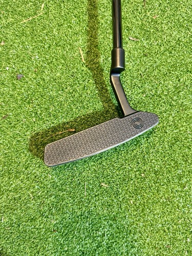 Odyssey Toulon San Diego 2022 Black Edition Putter RH - Picture 2 of 9