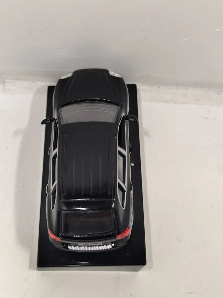 Modellino Auto Porsche Cayenne Turbo 2002 NERO - Die-Cast 1:43 Base Originale - Immagine 4 di 4