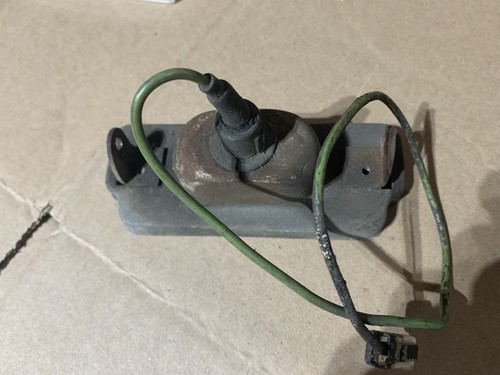 1970 1971 1972 Oldsmobile Cutlass 442 OEM Reverse Back Up Light Housings - Picture 10 of 11