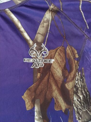 Realtree AP Short Sleeve Polyester Shirt Women's Small Purple Camo - Picture 3 of 6