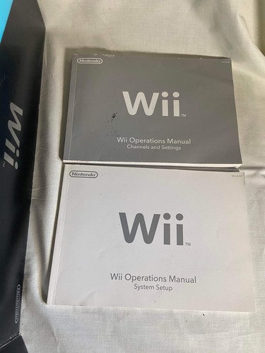 Black Nintendo Wii Console with Wii Sports Tested Working 2 Controllers - Picture 7 of 11
