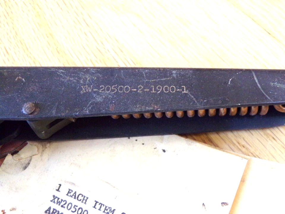 飞机挡风玻璃刮板 XW20500-2-1900-1 — 第 3/4 张图片