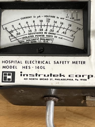 Vintage Instrutek Corp Model HES-140L Hospital Electrical Safety Meter-Powers On - Picture 7 of 11