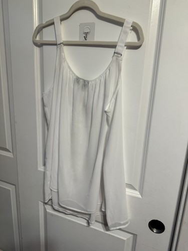 Lane Bryant White Flowy Top New W Tags Woman’s Size 24 Plus White - Picture 3 of 4