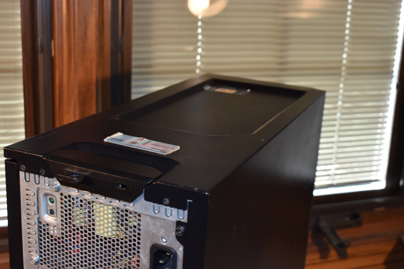 Dell Optiplex 960 MidTower Core 2 Duo E8400 4GB 250GB HDD Windows XP Pro 32bit - Picture 14 of 19