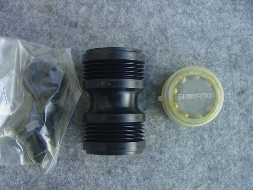 Shimano 105 Bottom Bracket Italian Thread 115 mm spindle New in Box JIS - Picture 4 of 6