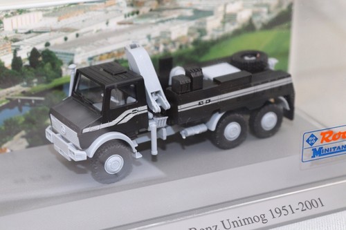 Roco Minitanks U 2450 L 6x6 Bergefahrzeug "50 Jahre Unimog 1951-2001" in Vitrine - Picture 7 of 10