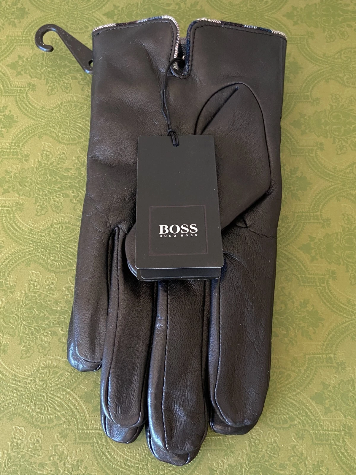 NWT Hugo Boss Hentor Black Lamb Leather Women's Gloves Sz 9