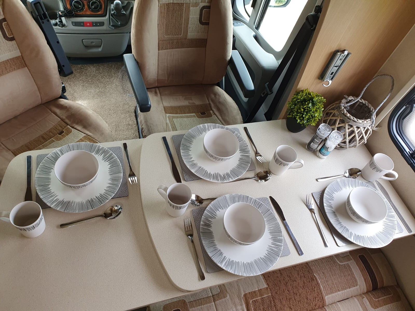 2011 Bessacarr E695 4 Berth Motorhome FSH New Clutch MOT Low Mileage