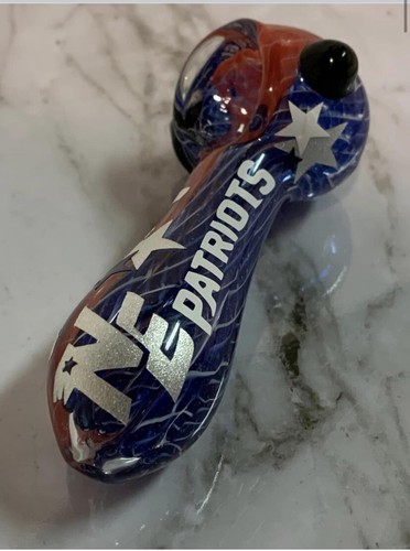 5 In. CUSTOM New England Patriots, Glass Tobacco Smoking Pipe, Boston strong NEW - Picture 2 of 4