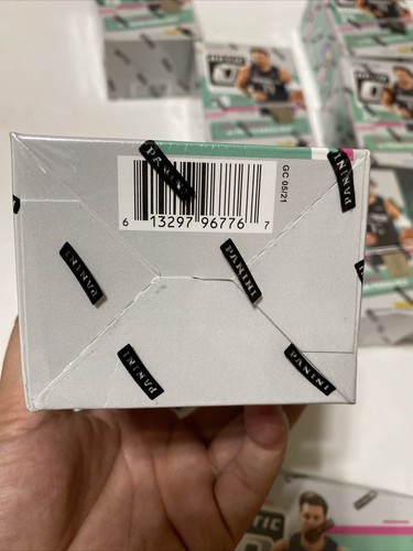 2020-21 Panini NBA Donruss Optic Basketball Trading Cards Blaster Box 28 Cards - Picture 6 of 6