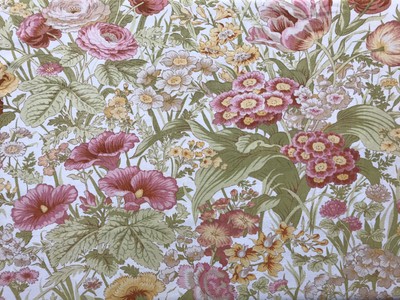 Vintage Sanderson ‘Time Was’ Raspberry,Gold & Jade Floral Cotton FQ 51x51cm Vintage Sanderson ‘Time Was’ Raspberry,Gold & Jade Floral Cotton FQ 51x51cm