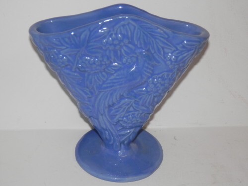 CONSOLIDATED PHOENIX GLASS BIRD OF PARADISE FAN VASE UNUSUAL BLUE COLOR MINT BIN - Picture 1 of 10