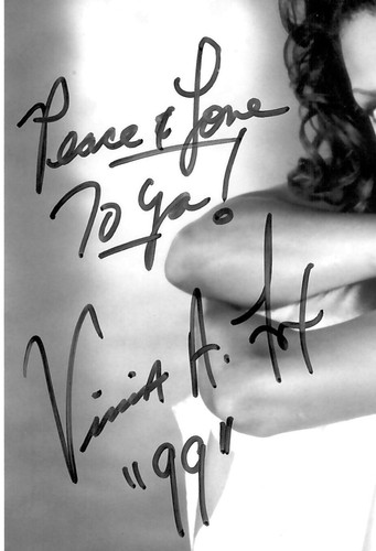Vivica A. 1990 Foto Fox attrice ' autografata in bianco e nero 8"x10" ~ "Pace e amore per te" - Foto 2 di 4
