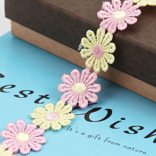 Polyester Lace Trim Pink & Yellow Daisy Flower Floral 25mm (1") 2 Yards Per Pack - Picture 3 of 3