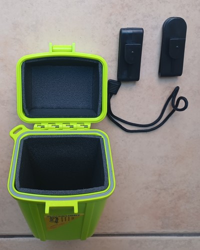 Vintage New OtterBox 9000 Green - Picture 3 of 6