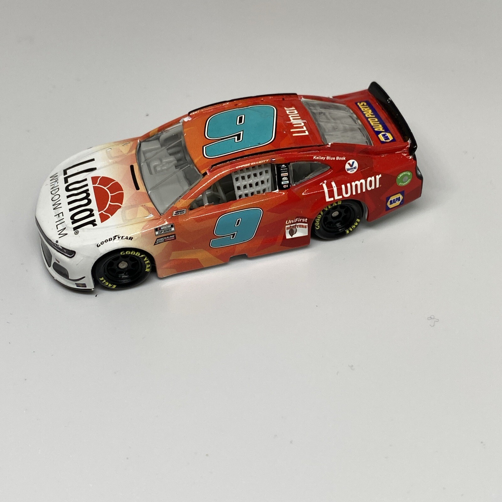 Picture 1 of 4