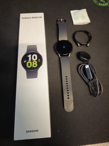 Samsung Galaxy Smartwatch Watch5 44mm GPS + Wifi - Zdjęcie 5 z 11