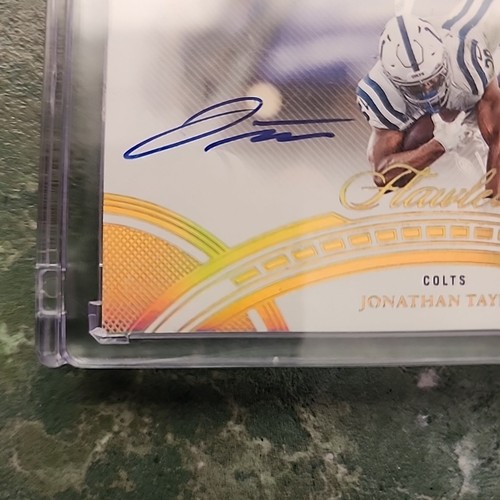 2023 Panini Flawless Flawless Flyers Auto Gold #FFJTA Jonathan Taylor 25/25 - Picture 9 of 10