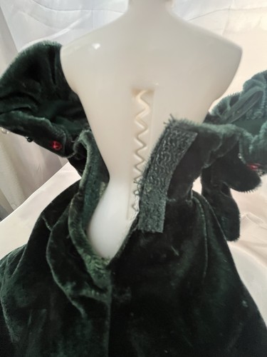 Happy Holidays Barbie bambola vestito abito velluto verde 1991 vintage anni 90 - Foto 7 di 8
