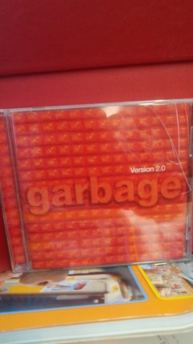 Version 2.0 - Garbage - CD - Used - Good condition - Picture 1 of 3