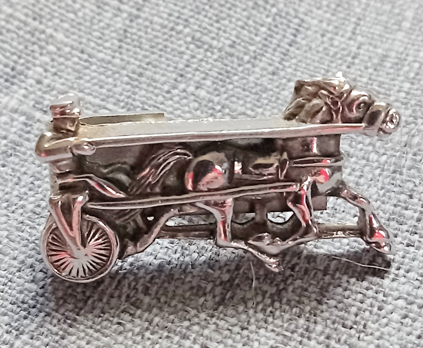 Picture 2 of 5