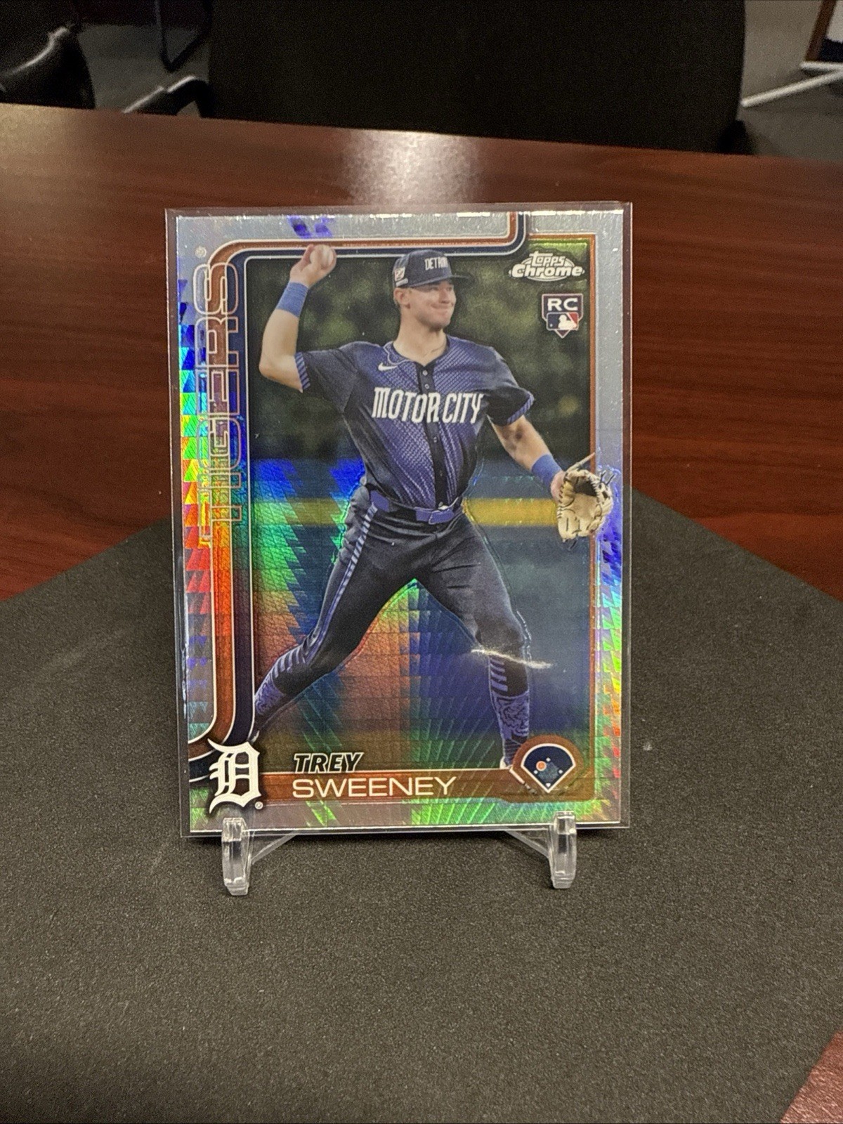 2025 Topps Chrome PRISM REFRACTOR Trey Sweeney ROOKIE #6 - Detroit Tigers QA02