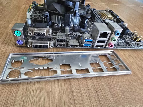 Asus H110M-A/M.2 Micro ATX Mainboard + i7 6th Gen 6700K CPU Bundle - Bild 3 von 5