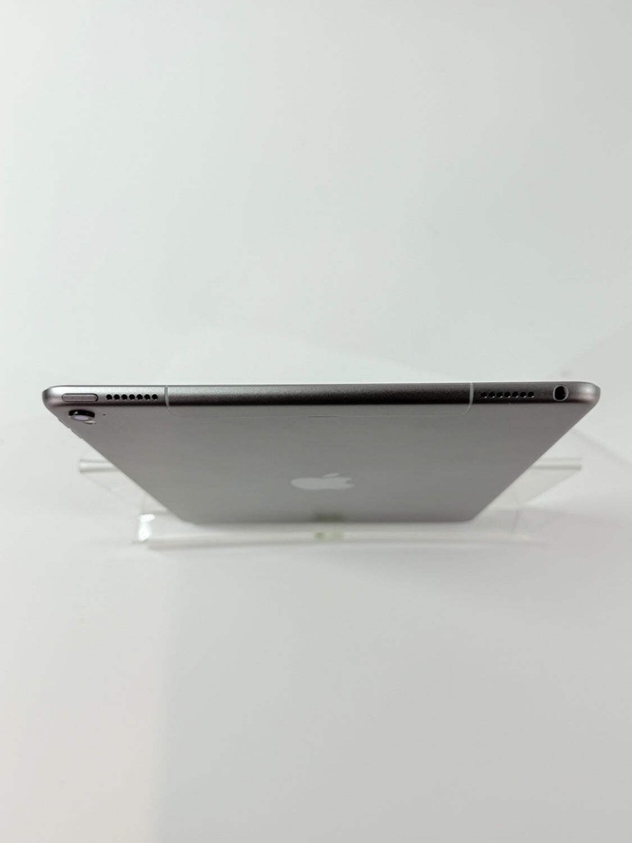 Apple iPad Pro (9.7-inch) A1674 128 GB, Wi-Fi + 4G, 9.7 in