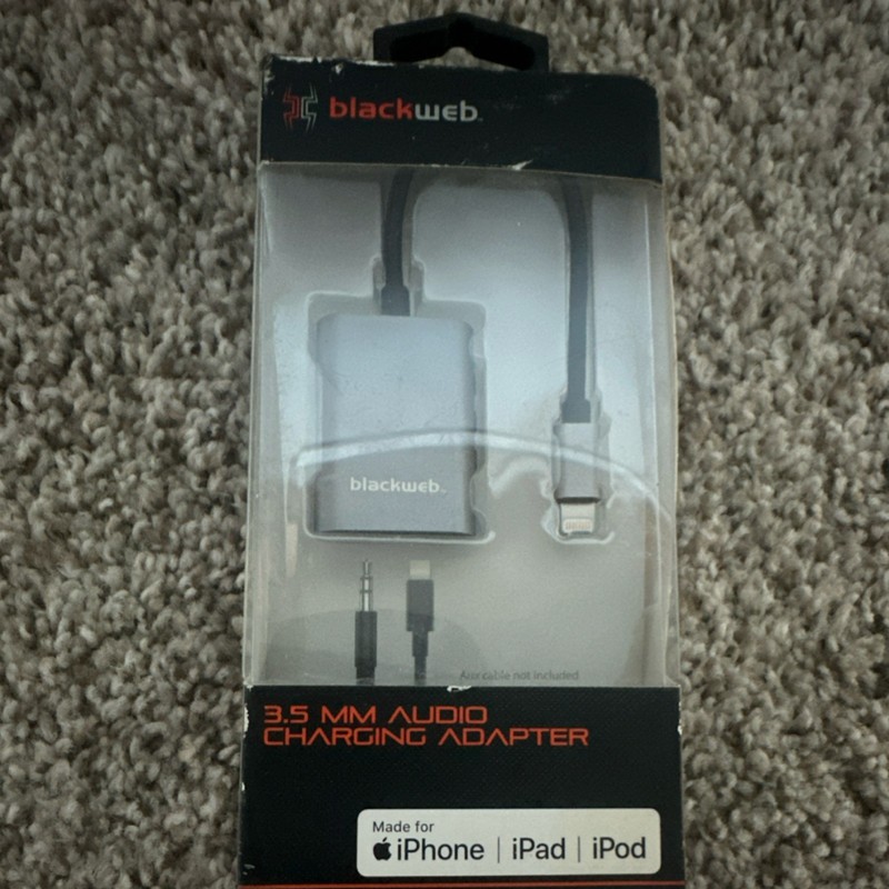 blackweb 3.5mm Audio Charging Adapter Black for iPhone iPad iPod