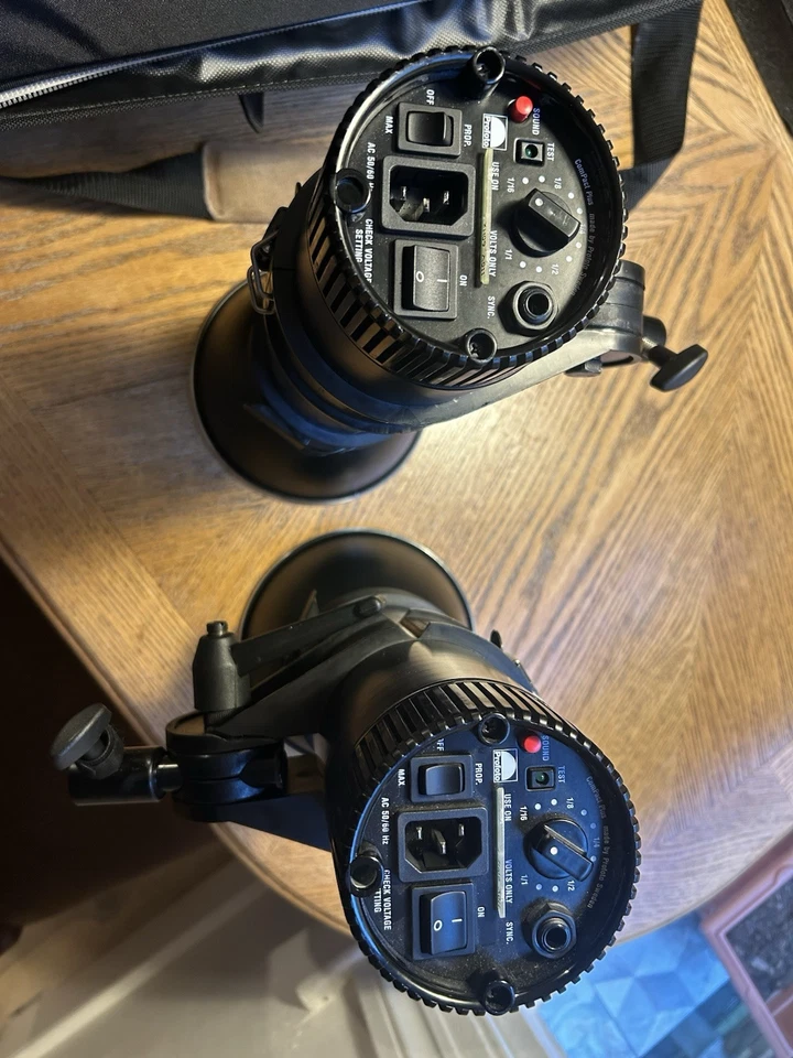 Profoto compact 600 flash Kit *PLEASE READ DESCRIPTION * - Image 3 of 4