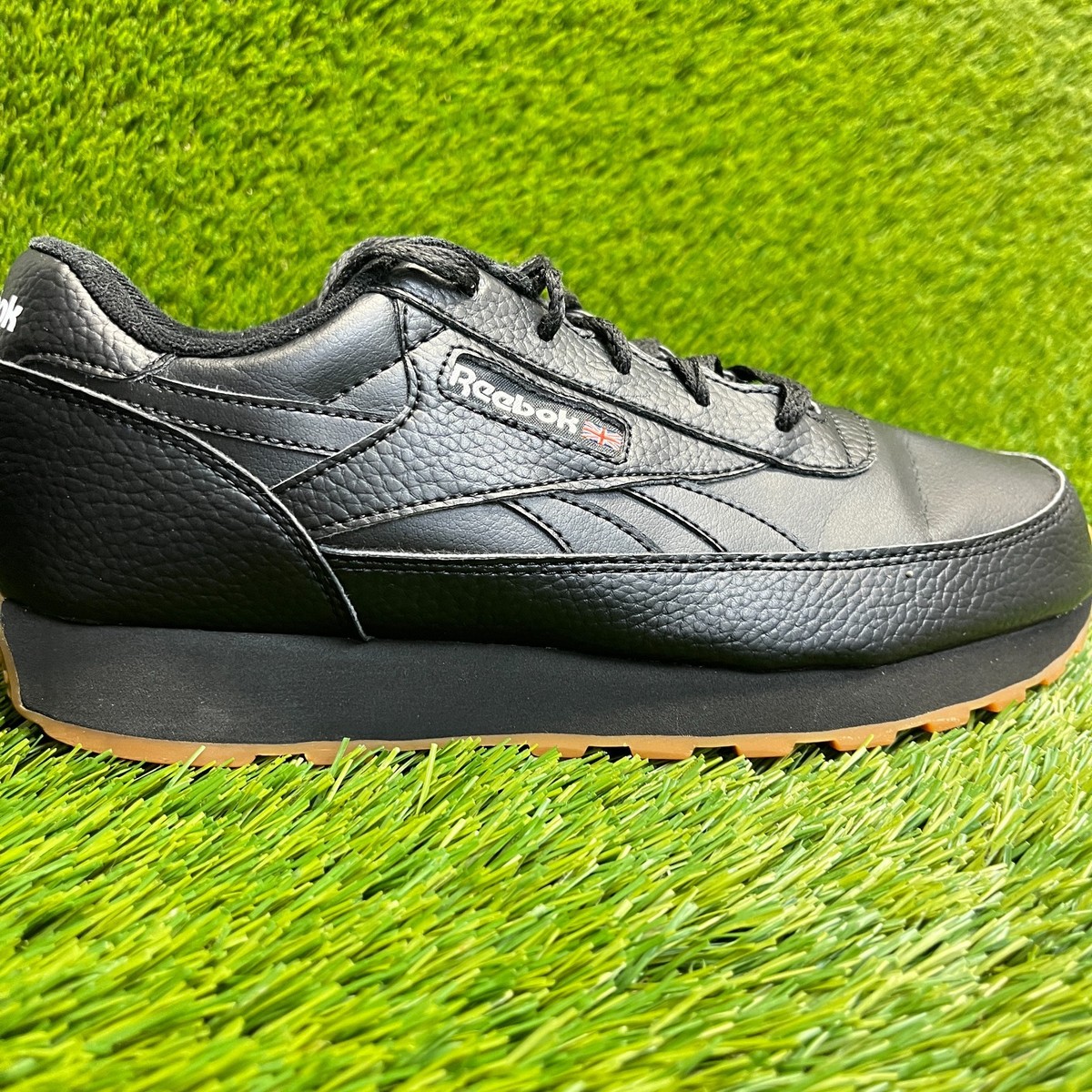 Reebok Classic Renaissance Mens Size 8.5 Black Athletic Leather